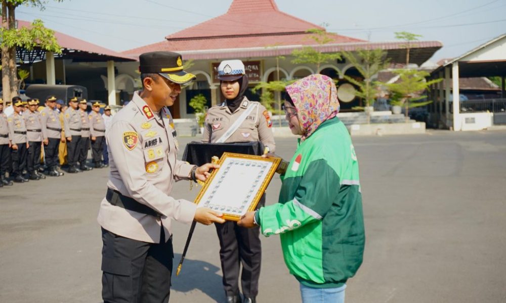 Peringati Hari Lalu Lintas Bhayangkara ke-71, Polres Pasuruan Kota Teguhkan Komitmen Keselamatan